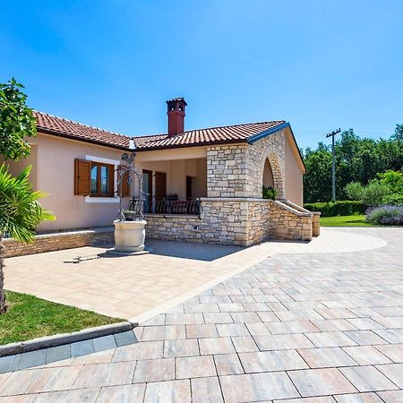 Villa Krizanci Žminj 外观 照片